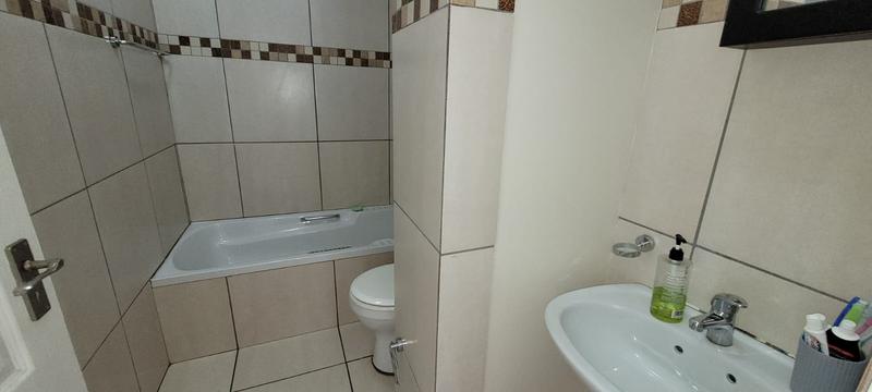 2 Bedroom Property for Sale in Mayberry Park Gauteng