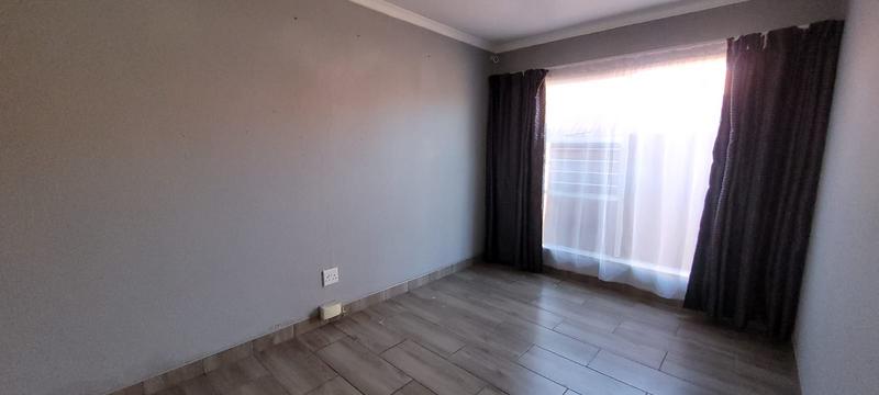 2 Bedroom Property for Sale in Mayberry Park Gauteng