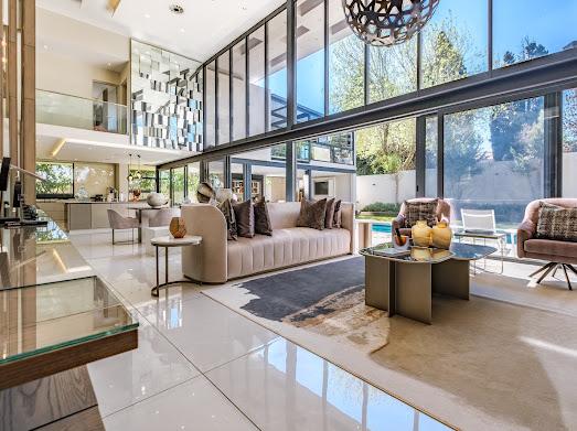 4 Bedroom Property for Sale in Hurlingham Gauteng