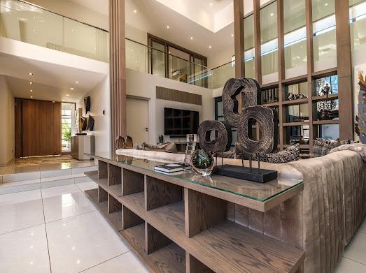 4 Bedroom Property for Sale in Hurlingham Gauteng