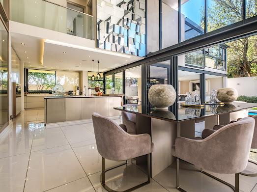 4 Bedroom Property for Sale in Hurlingham Gauteng