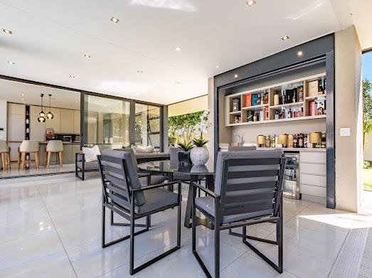 4 Bedroom Property for Sale in Hurlingham Gauteng