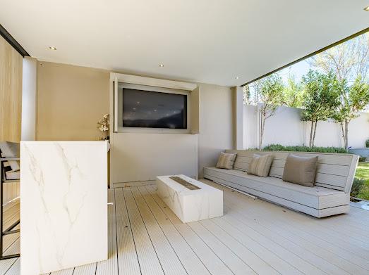 4 Bedroom Property for Sale in Hurlingham Gauteng
