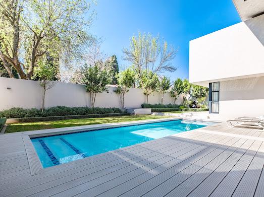 4 Bedroom Property for Sale in Hurlingham Gauteng