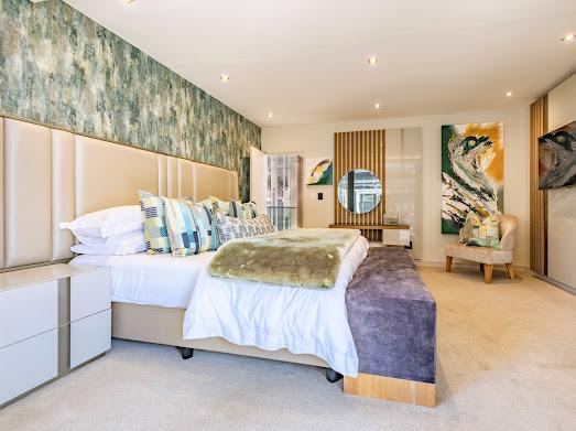 4 Bedroom Property for Sale in Hurlingham Gauteng