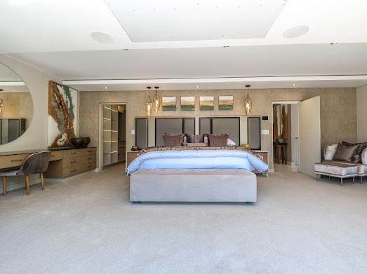 4 Bedroom Property for Sale in Hurlingham Gauteng