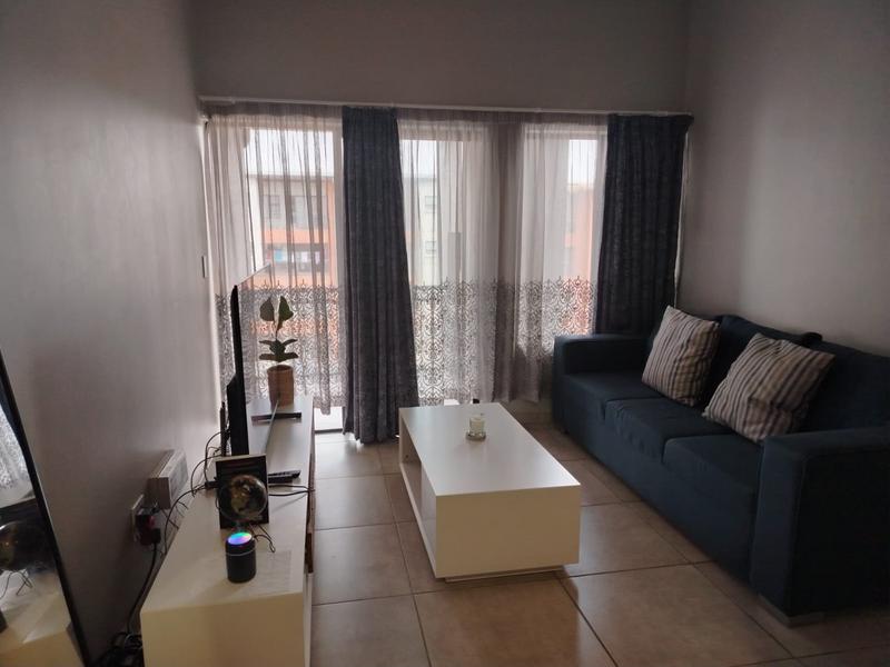 To Let 2 Bedroom Property for Rent in Glen Marais Gauteng