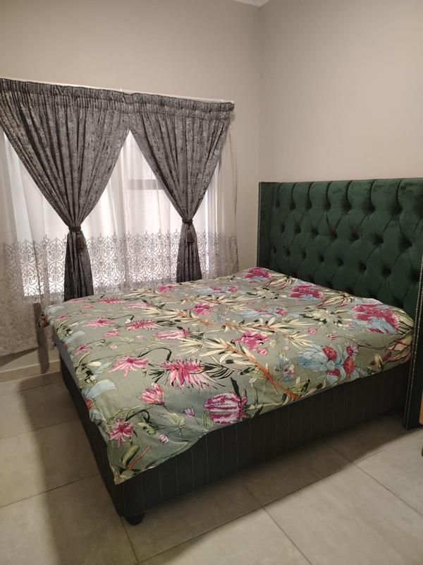 To Let 2 Bedroom Property for Rent in Glen Marais Gauteng