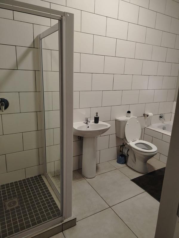 To Let 2 Bedroom Property for Rent in Glen Marais Gauteng