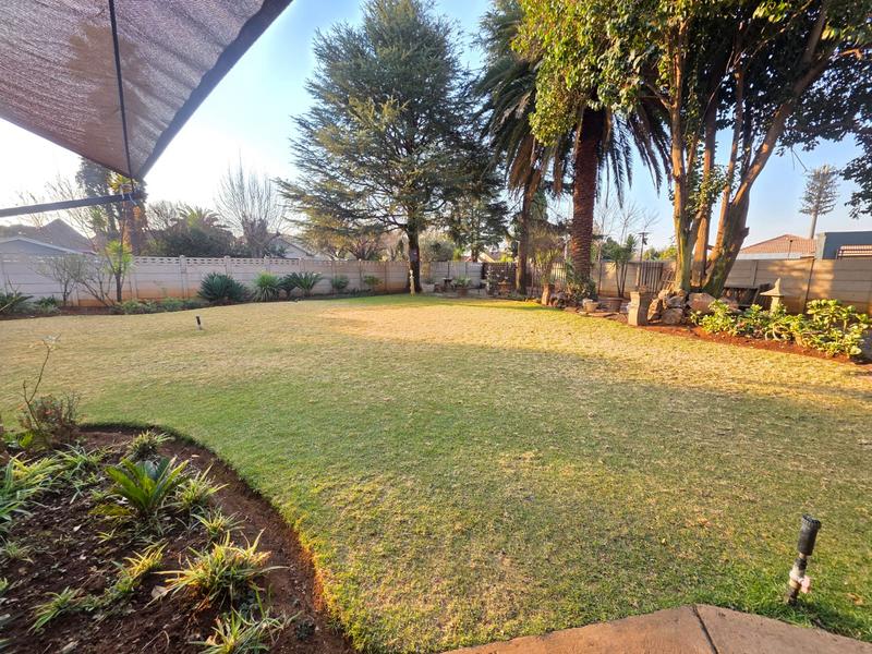 5 Bedroom Property for Sale in Golf Park Gauteng