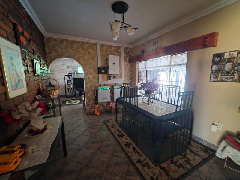 5 Bedroom Property for Sale in Golf Park Gauteng
