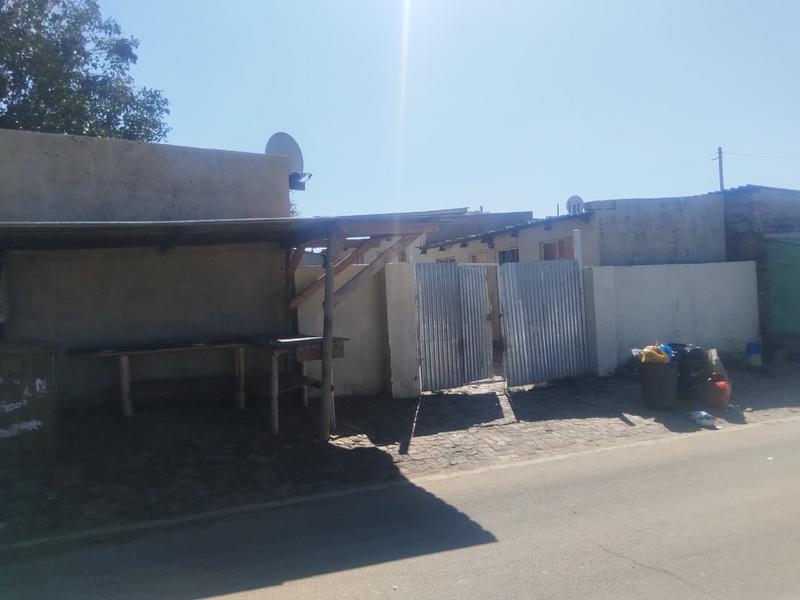 13 Bedroom Property for Sale in Olievenhoutbosch Gauteng