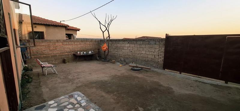 2 Bedroom Property for Sale in Tembisa Gauteng