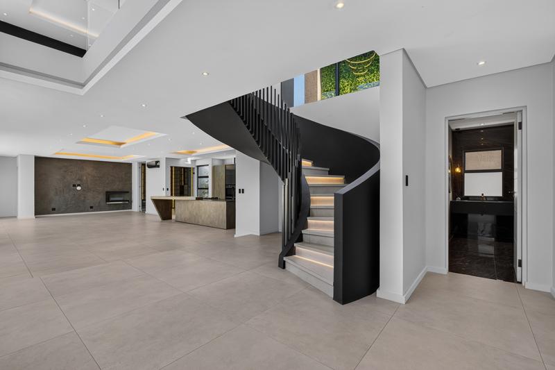 5 Bedroom Property for Sale in Bryanston Gauteng