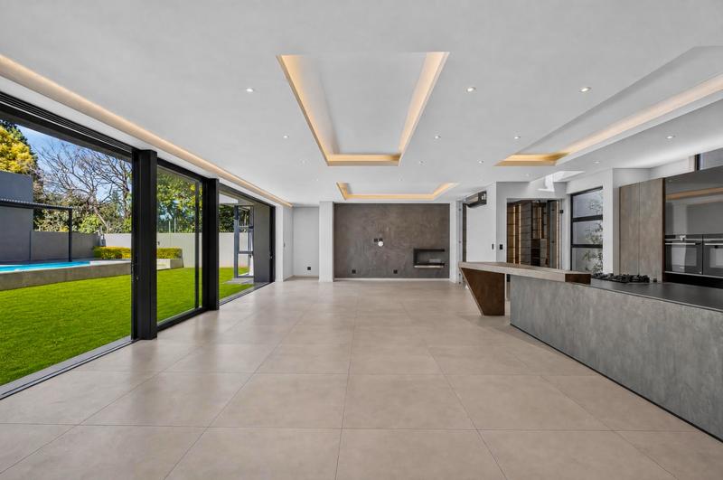 5 Bedroom Property for Sale in Bryanston Gauteng