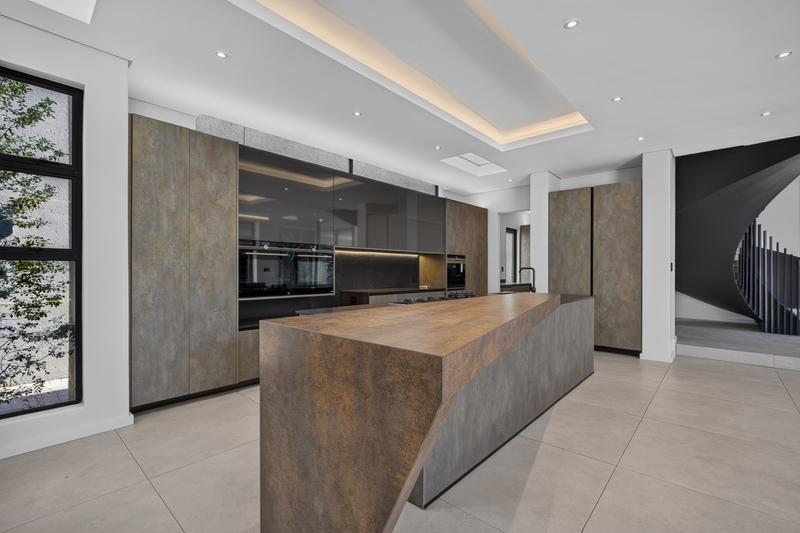 5 Bedroom Property for Sale in Bryanston Gauteng