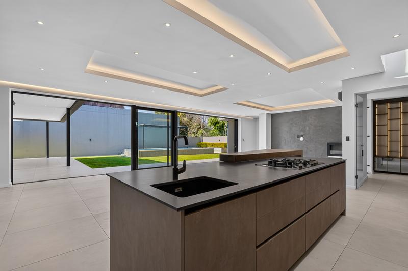 5 Bedroom Property for Sale in Bryanston Gauteng