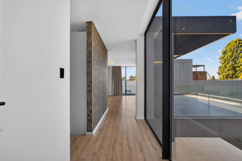 5 Bedroom Property for Sale in Bryanston Gauteng
