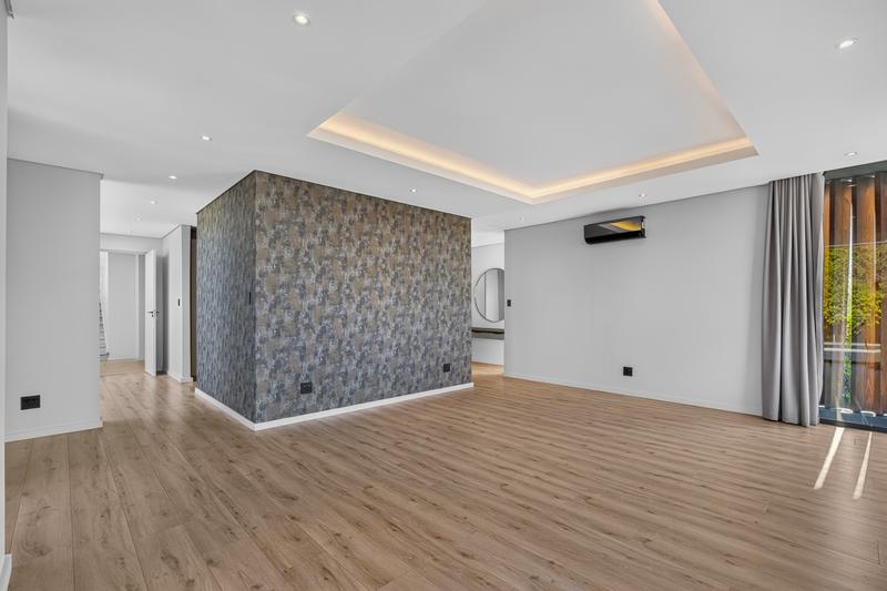 5 Bedroom Property for Sale in Bryanston Gauteng