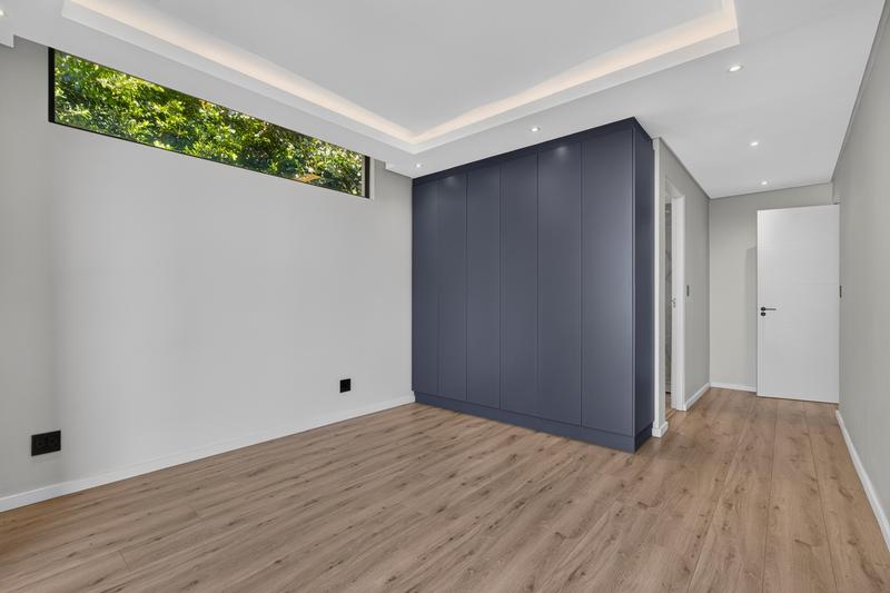 5 Bedroom Property for Sale in Bryanston Gauteng