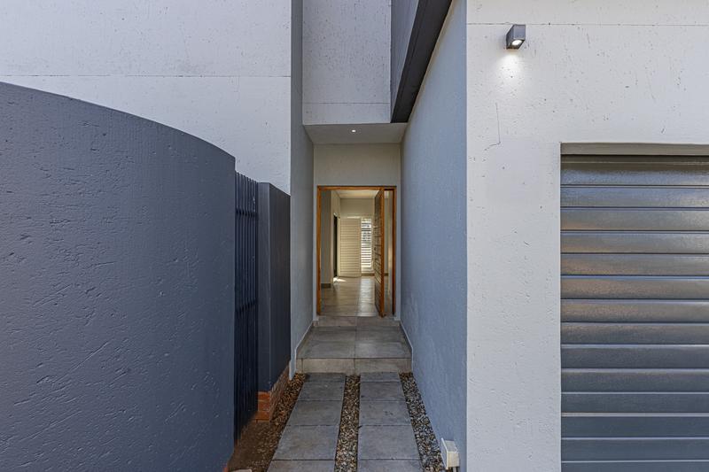 4 Bedroom Property for Sale in Bryanston Gauteng