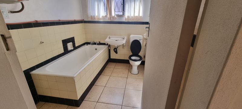 To Let 1 Bedroom Property for Rent in Primrose Hill Gauteng