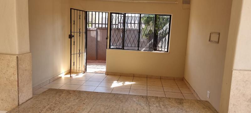 To Let 1 Bedroom Property for Rent in Primrose Hill Gauteng