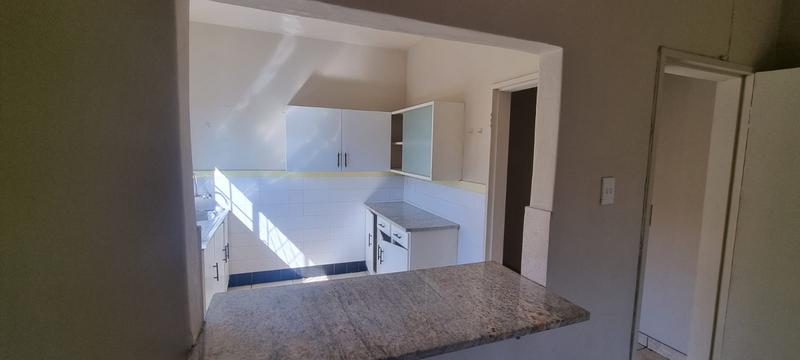 To Let 1 Bedroom Property for Rent in Primrose Hill Gauteng
