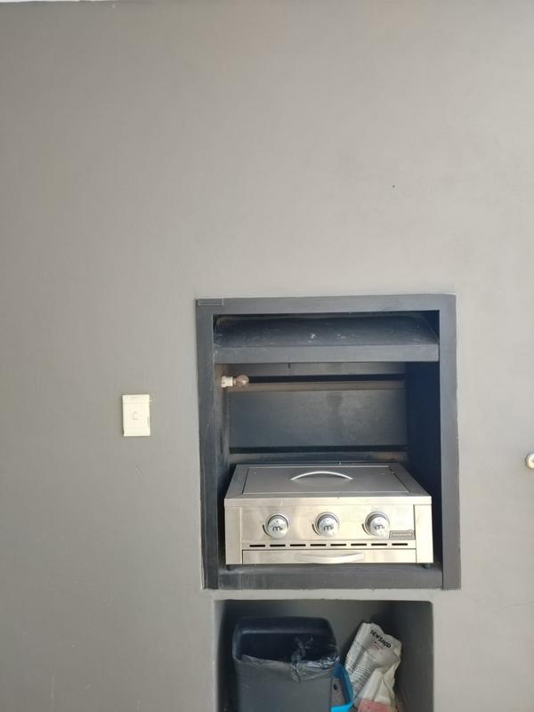1 Bedroom Property for Sale in Modderfontein Gauteng