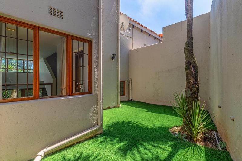 To Let 4 Bedroom Property for Rent in Bedford Park Gauteng