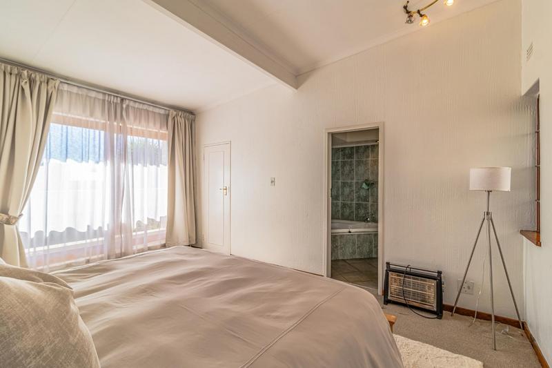 To Let 4 Bedroom Property for Rent in Bedford Park Gauteng