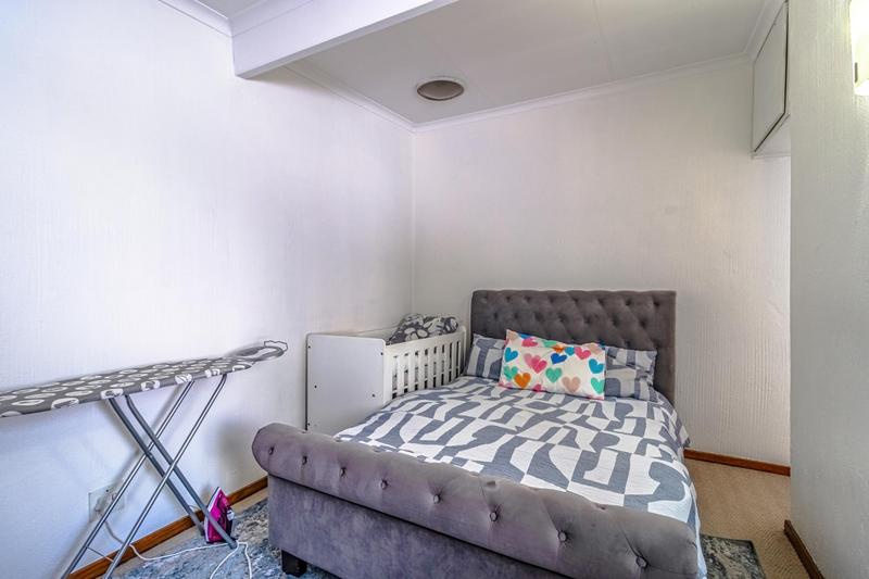 To Let 4 Bedroom Property for Rent in Bedford Park Gauteng
