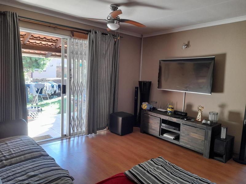 2 Bedroom Property for Sale in Pomona Gauteng