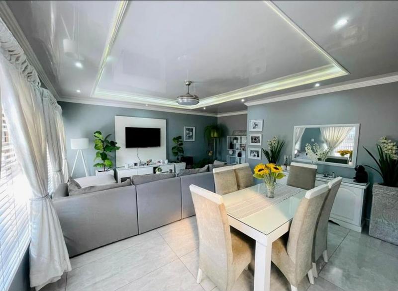 4 Bedroom Property for Sale in Brackendowns Gauteng