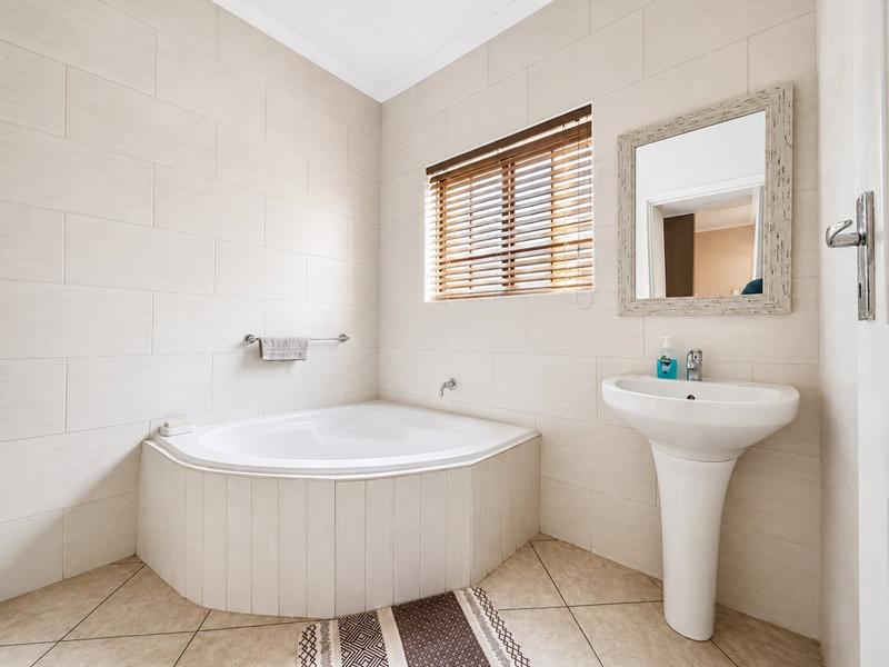3 Bedroom Property for Sale in Ninapark Gauteng
