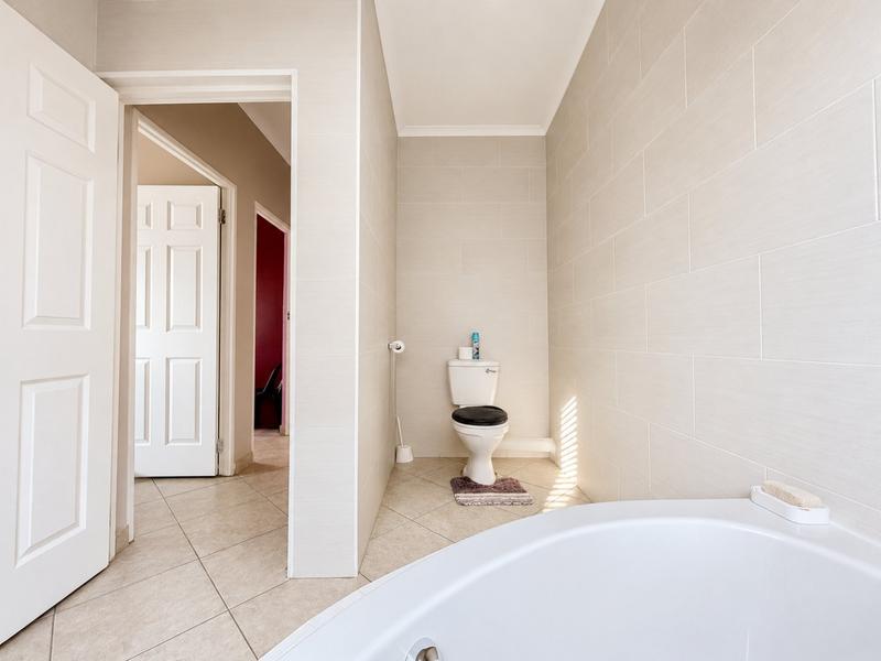 3 Bedroom Property for Sale in Ninapark Gauteng