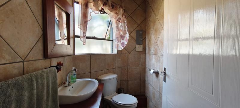 5 Bedroom Property for Sale in Brentwood Gauteng