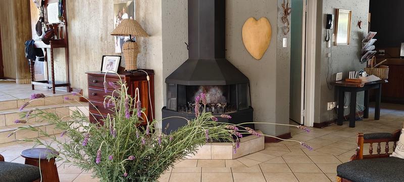 5 Bedroom Property for Sale in Brentwood Gauteng