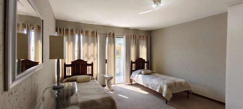 5 Bedroom Property for Sale in Brentwood Gauteng