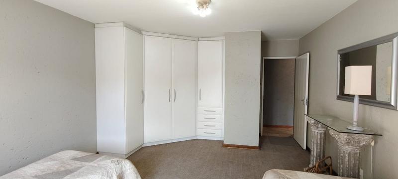 5 Bedroom Property for Sale in Brentwood Gauteng