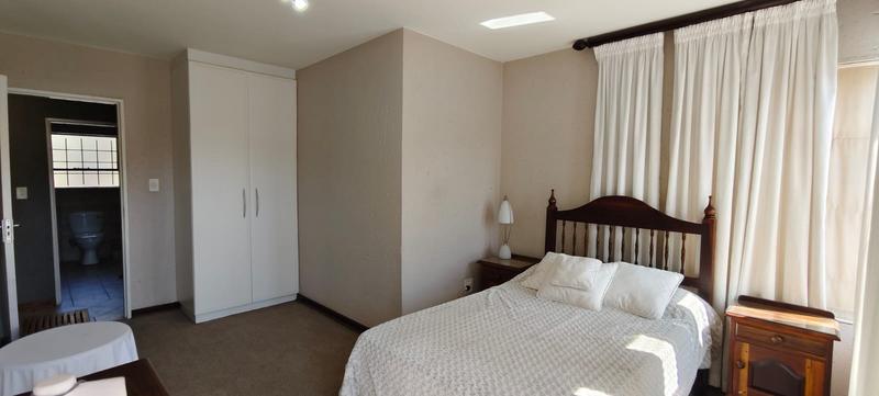 5 Bedroom Property for Sale in Brentwood Gauteng