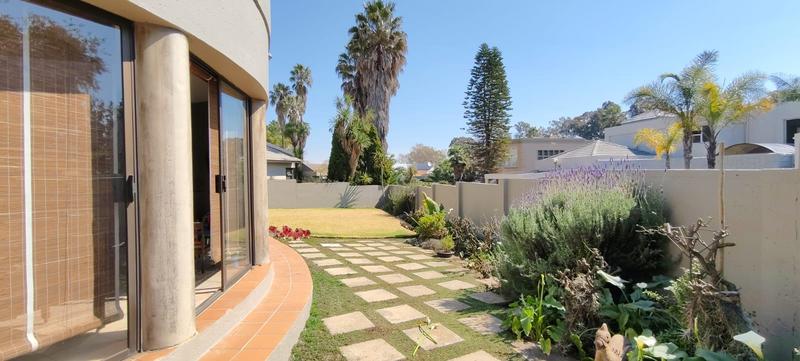 5 Bedroom Property for Sale in Brentwood Gauteng