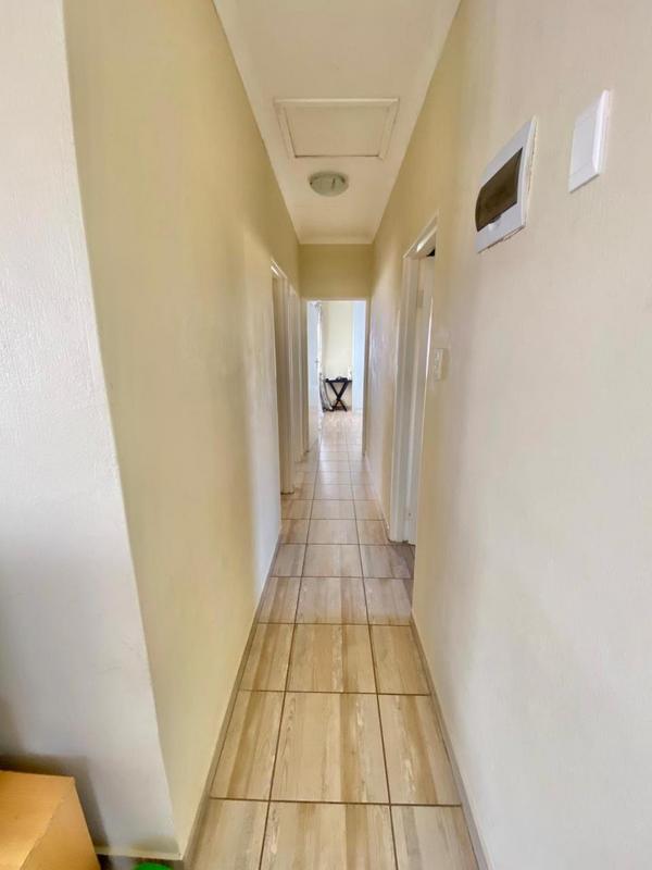 3 Bedroom Property for Sale in Azaadville Gardens Gauteng