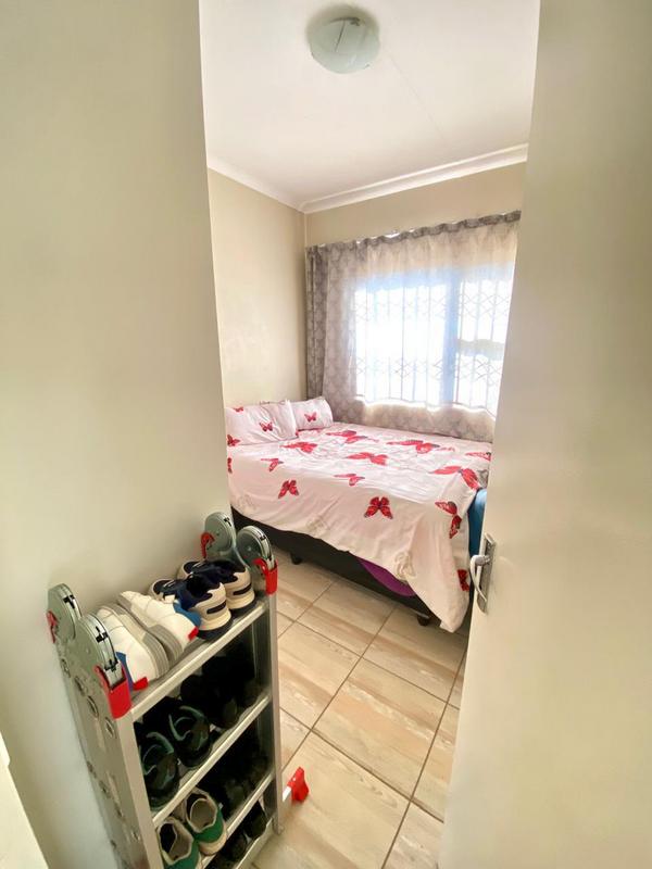 3 Bedroom Property for Sale in Azaadville Gardens Gauteng