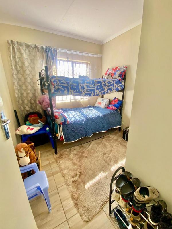 3 Bedroom Property for Sale in Azaadville Gardens Gauteng