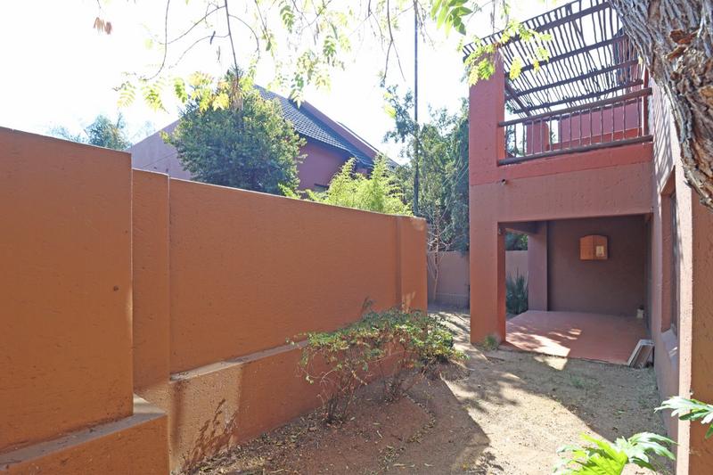 2 Bedroom Property for Sale in Magaliessig Gauteng
