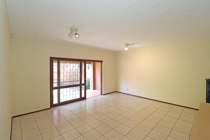 2 Bedroom Property for Sale in Magaliessig Gauteng