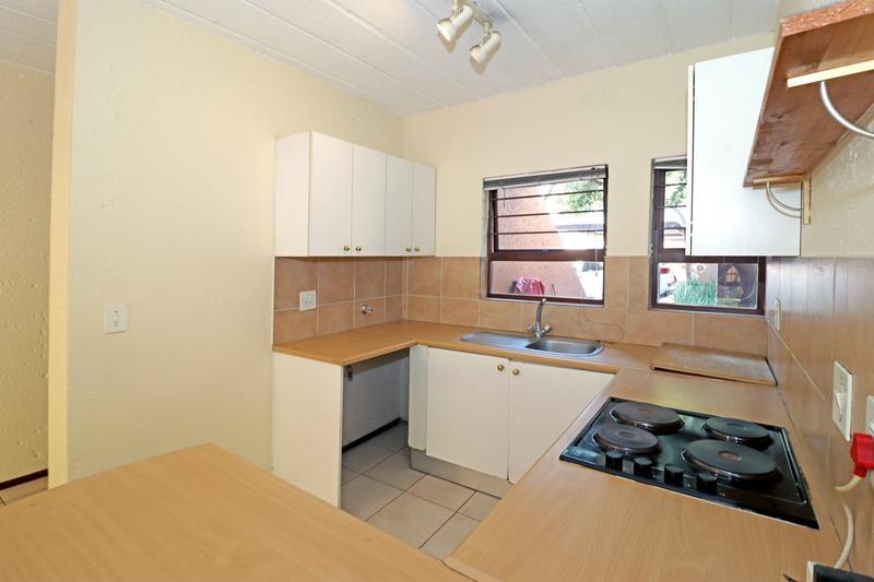 2 Bedroom Property for Sale in Magaliessig Gauteng