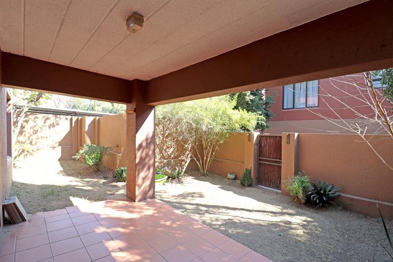 2 Bedroom Property for Sale in Magaliessig Gauteng