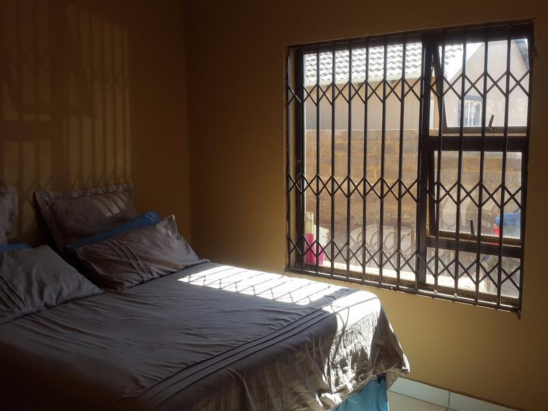To Let 2 Bedroom Property for Rent in Protea Glen Gauteng
